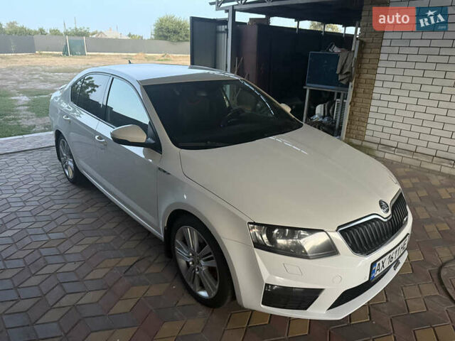 Белый Шкода Октавия, объемом двигателя 1.97 л и пробегом 210 тыс. км за 18500 $, фото 10 на Automoto.ua