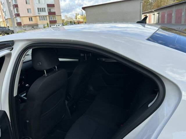 Білий Шкода Октавія, об'ємом двигуна 1.6 л та пробігом 180 тис. км за 10700 $, фото 13 на Automoto.ua
