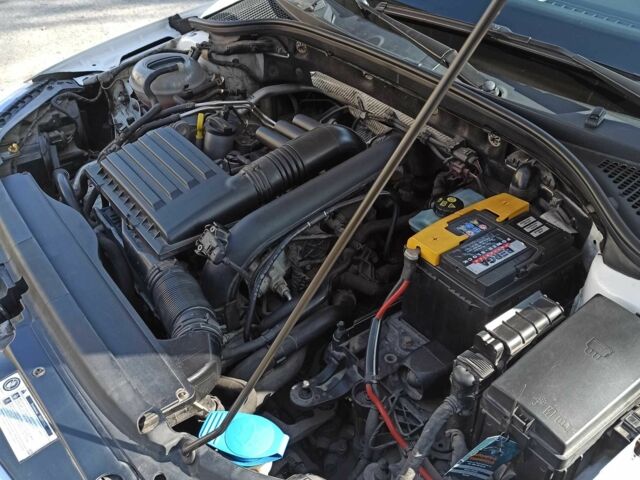 Белый Шкода Октавия, объемом двигателя 1.2 л и пробегом 220 тыс. км за 9000 $, фото 10 на Automoto.ua