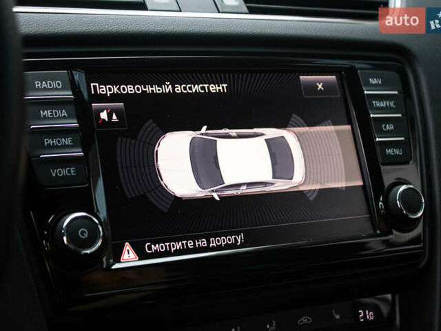 Білий Шкода Октавія, об'ємом двигуна 1.97 л та пробігом 182 тис. км за 15700 $, фото 17 на Automoto.ua