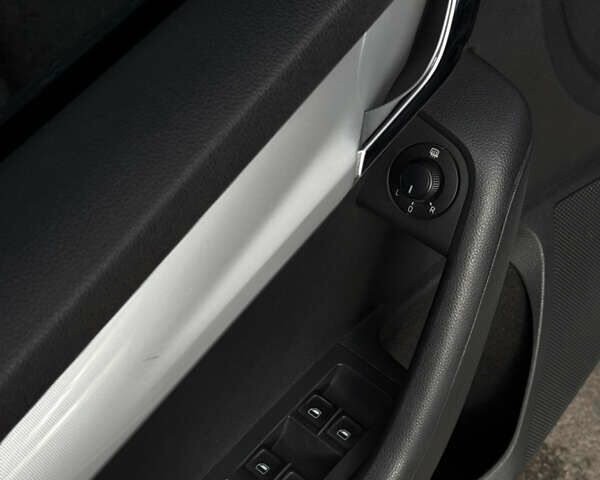 Белый Шкода Октавия, объемом двигателя 1.4 л и пробегом 130 тыс. км за 10000 $, фото 21 на Automoto.ua