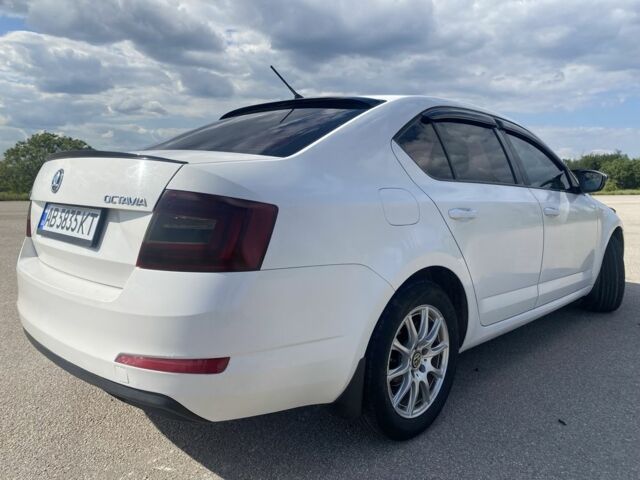 Белый Шкода Октавия, объемом двигателя 1.6 л и пробегом 275 тыс. км за 9500 $, фото 7 на Automoto.ua