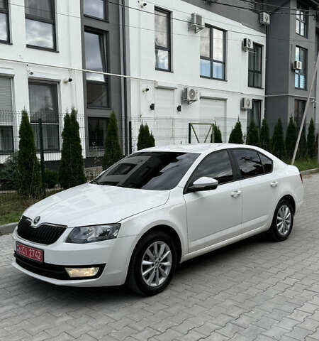 Шкода Октавия 2014 в Ужгороде на Automoto.ua Белый Шкода Октавия, объемом двигателя 1.6 л и пробегом 270 тыс. км за 8950 $, фото 7 на Automoto.ua