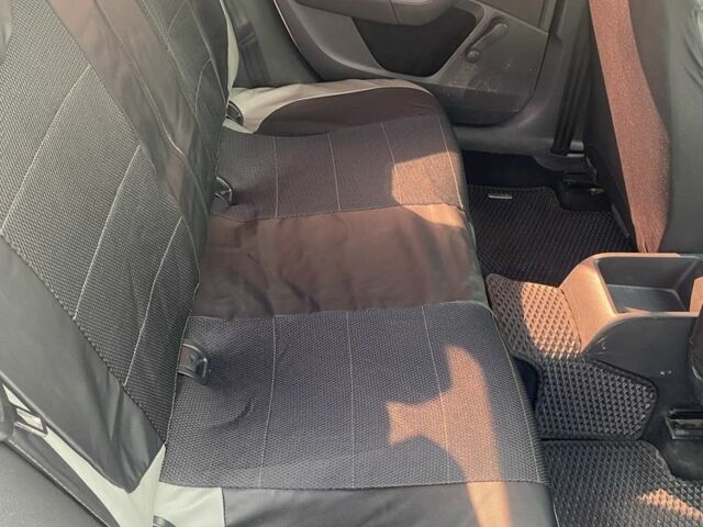 Белый Шкода Октавия, объемом двигателя 1.6 л и пробегом 275 тыс. км за 9500 $, фото 11 на Automoto.ua