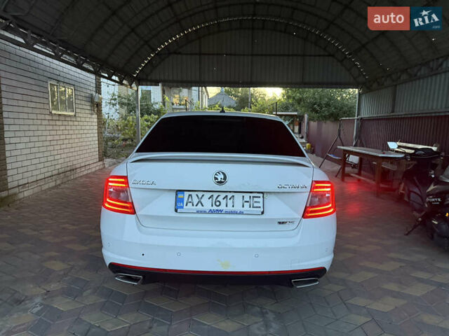 Белый Шкода Октавия, объемом двигателя 1.97 л и пробегом 210 тыс. км за 18500 $, фото 6 на Automoto.ua