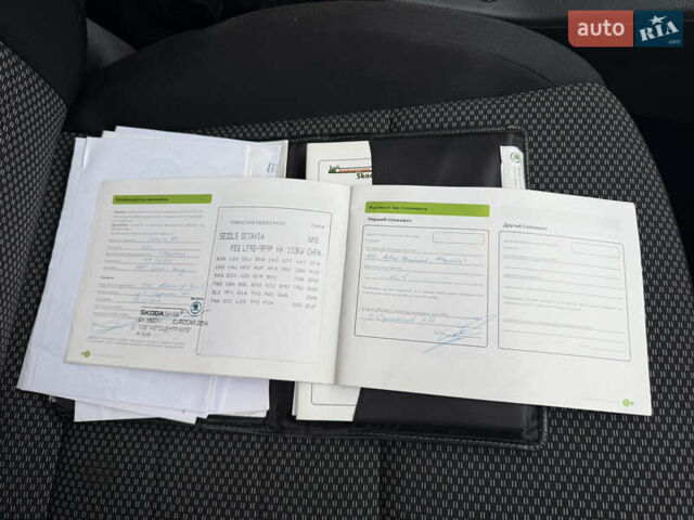 Белый Шкода Октавия, объемом двигателя 1.4 л и пробегом 174 тыс. км за 10200 $, фото 23 на Automoto.ua