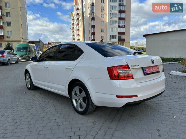 Белый Шкода Октавия, объемом двигателя 1.6 л и пробегом 180 тыс. км за 10700 $, фото 1 на Automoto.ua