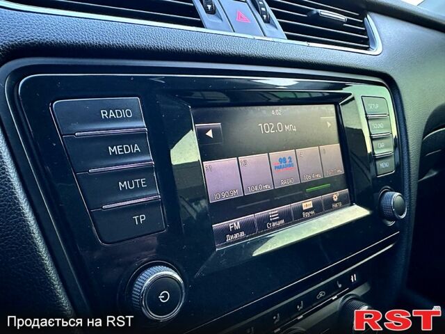 Белый Шкода Октавия, объемом двигателя 1.4 л и пробегом 178 тыс. км за 9900 $, фото 9 на Automoto.ua