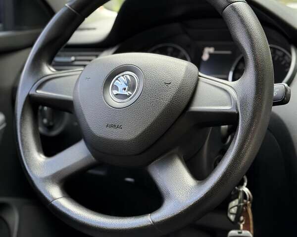 Белый Шкода Октавия, объемом двигателя 1.4 л и пробегом 287 тыс. км за 8299 $, фото 13 на Automoto.ua