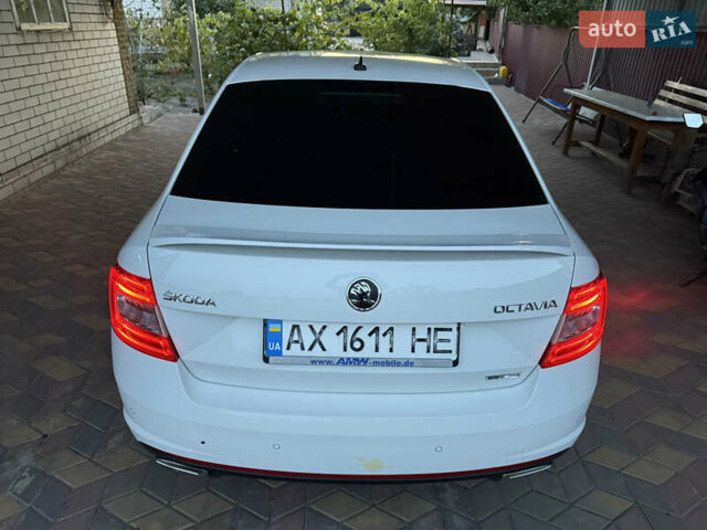 Белый Шкода Октавия, объемом двигателя 1.97 л и пробегом 210 тыс. км за 18500 $, фото 7 на Automoto.ua