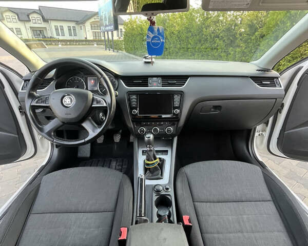 Шкода Октавія 2014 у Хусте на Automoto.ua Білий Шкода Октавія, об'ємом двигуна 1.97 л та пробігом 252 тис. км за 12200 $, фото 52 на Automoto.ua