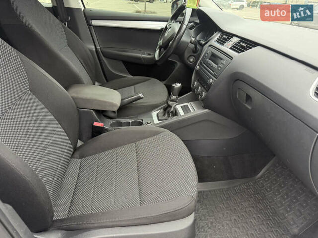 Белый Шкода Октавия, объемом двигателя 1.4 л и пробегом 174 тыс. км за 10200 $, фото 21 на Automoto.ua