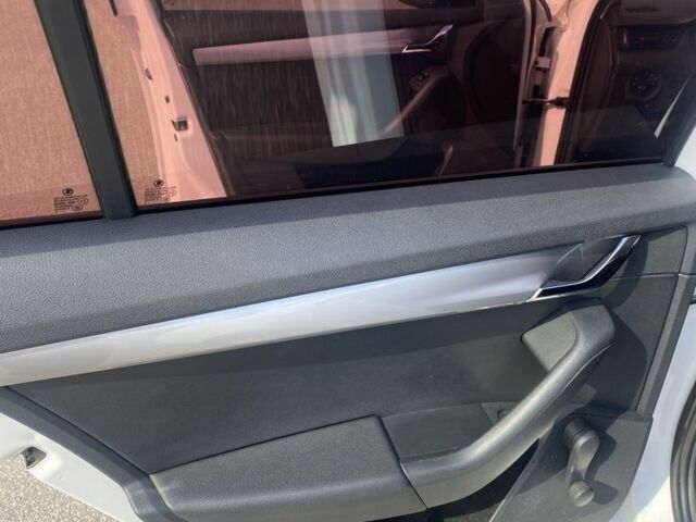 Белый Шкода Октавия, объемом двигателя 1.6 л и пробегом 275 тыс. км за 9500 $, фото 13 на Automoto.ua