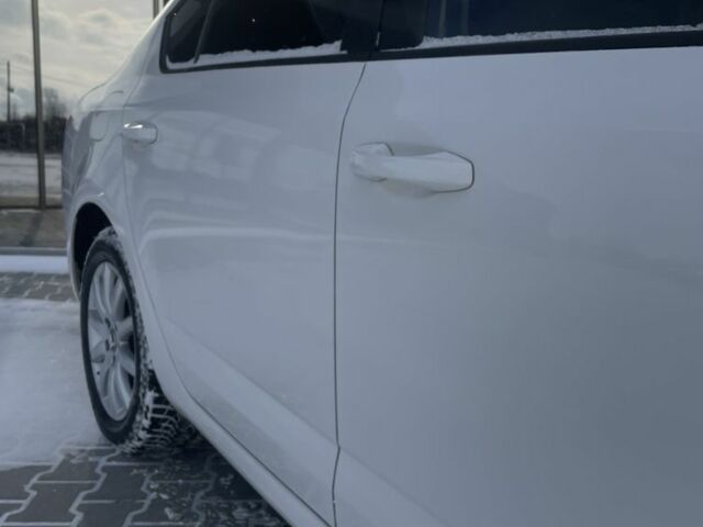 Білий Шкода Октавія, об'ємом двигуна 1.6 л та пробігом 263 тис. км за 9300 $, фото 9 на Automoto.ua