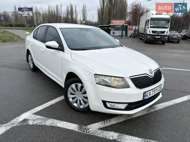Білий Шкода Октавія, об'ємом двигуна 1.4 л та пробігом 194 тис. км за 8800 $, фото 2 на Automoto.ua