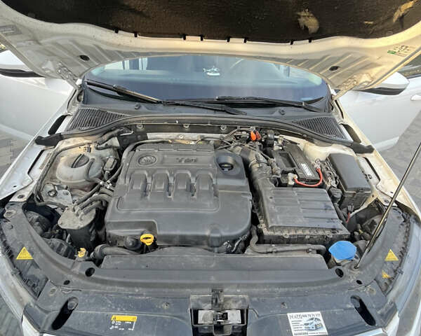 Шкода Октавія 2014 у Хусте на Automoto.ua Білий Шкода Октавія, об'ємом двигуна 1.97 л та пробігом 252 тис. км за 12200 $, фото 34 на Automoto.ua
