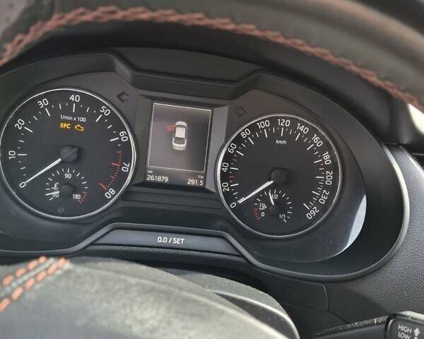 Шкода Октавия 2014 в Хмельницком на Automoto.ua Белый Шкода Октавия, объемом двигателя 1.2 л и пробегом 262 тыс. км за 9200 $, фото 2 на Automoto.ua