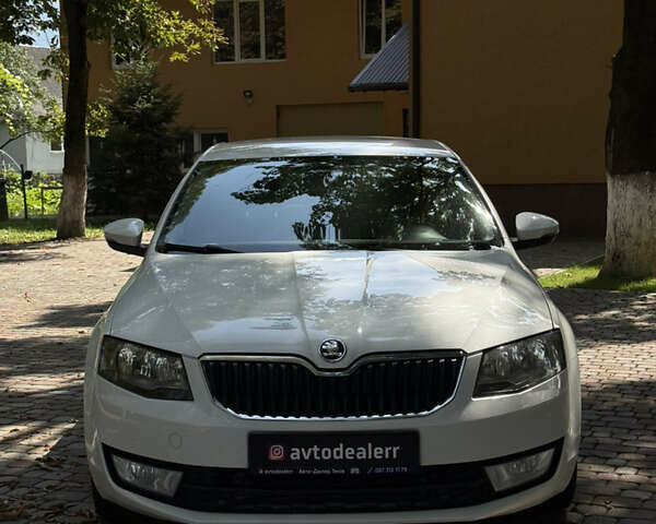 Белый Шкода Октавия, объемом двигателя 1.6 л и пробегом 296 тыс. км за 9800 $, фото 2 на Automoto.ua