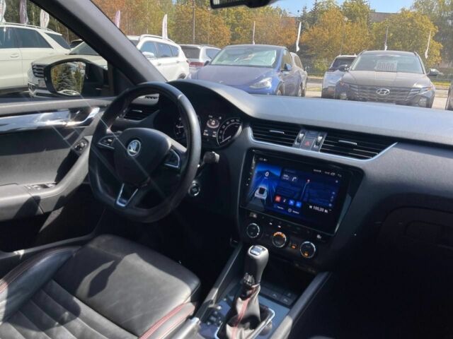 Белый Шкода Октавия, объемом двигателя 2 л и пробегом 221 тыс. км за 14999 $, фото 18 на Automoto.ua