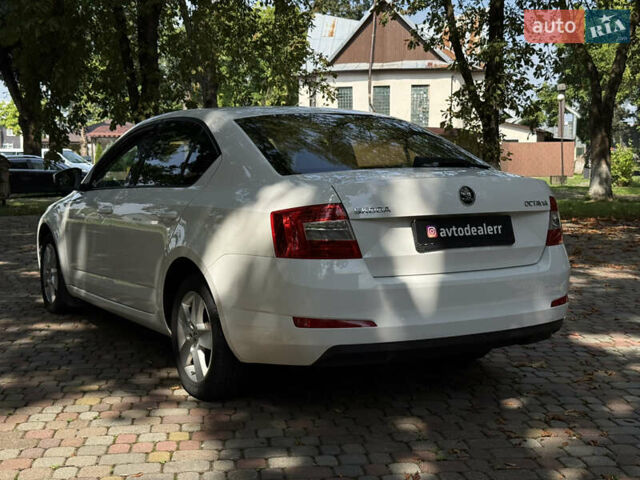 Белый Шкода Октавия, объемом двигателя 1.6 л и пробегом 296 тыс. км за 9800 $, фото 20 на Automoto.ua