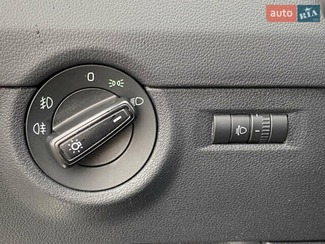 Білий Шкода Октавія, об'ємом двигуна 1.4 л та пробігом 194 тис. км за 8800 $, фото 45 на Automoto.ua