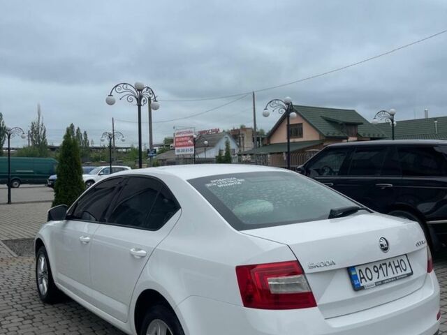 Белый Шкода Октавия, объемом двигателя 1.4 л и пробегом 291 тыс. км за 11400 $, фото 1 на Automoto.ua