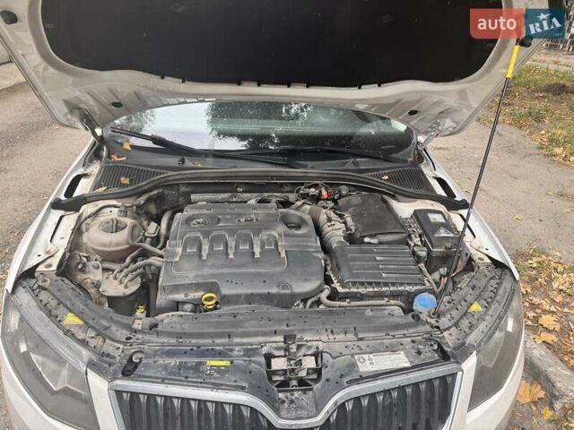 Белый Шкода Октавия, объемом двигателя 1.97 л и пробегом 243 тыс. км за 12700 $, фото 21 на Automoto.ua