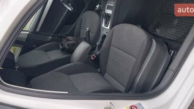 Белый Шкода Октавия, объемом двигателя 1.4 л и пробегом 220 тыс. км за 10500 $, фото 15 на Automoto.ua