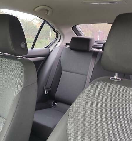 Белый Шкода Октавия, объемом двигателя 1.6 л и пробегом 300 тыс. км за 11200 $, фото 24 на Automoto.ua