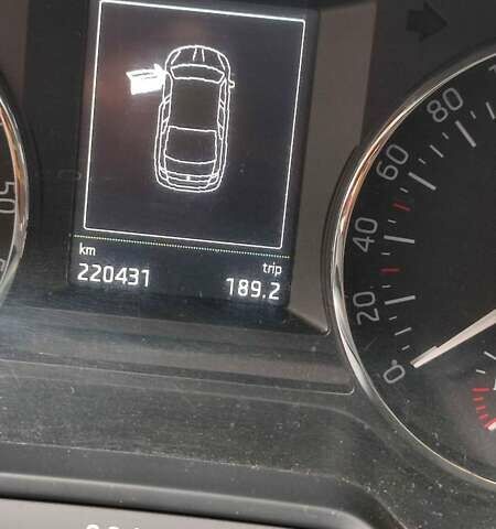 Белый Шкода Октавия, объемом двигателя 1.6 л и пробегом 300 тыс. км за 11200 $, фото 35 на Automoto.ua