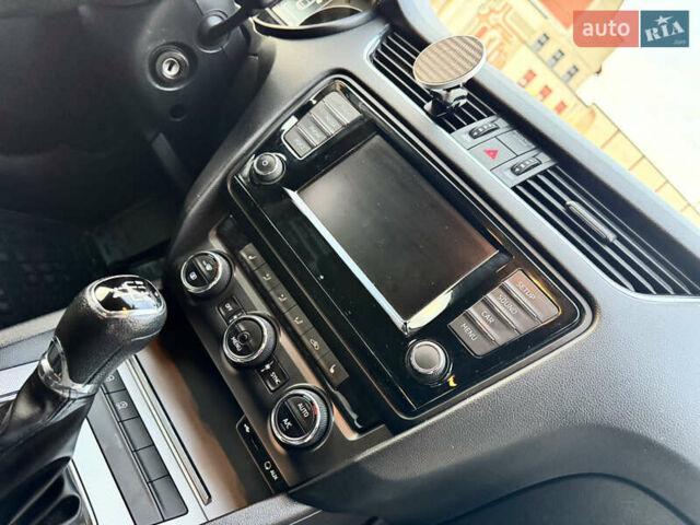 Білий Шкода Октавія, об'ємом двигуна 1.6 л та пробігом 232 тис. км за 10400 $, фото 4 на Automoto.ua