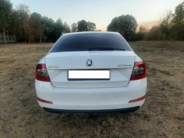 Белый Шкода Октавия, объемом двигателя 1.6 л и пробегом 245 тыс. км за 12300 $, фото 6 на Automoto.ua