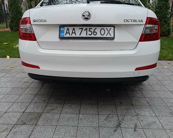 Білий Шкода Октавія, об'ємом двигуна 1.4 л та пробігом 210 тис. км за 10000 $, фото 4 на Automoto.ua