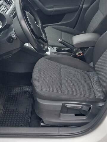 Белый Шкода Октавия, объемом двигателя 1.4 л и пробегом 220 тыс. км за 10500 $, фото 7 на Automoto.ua