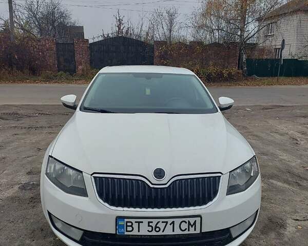 Белый Шкода Октавия, объемом двигателя 1.2 л и пробегом 435 тыс. км за 9500 $, фото 2 на Automoto.ua