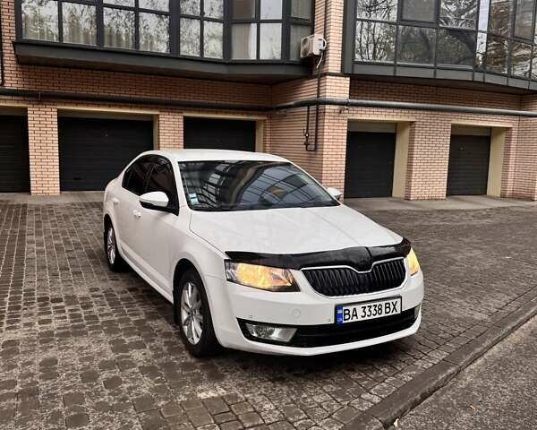 Белый Шкода Октавия, объемом двигателя 1.97 л и пробегом 243 тыс. км за 12700 $, фото 3 на Automoto.ua