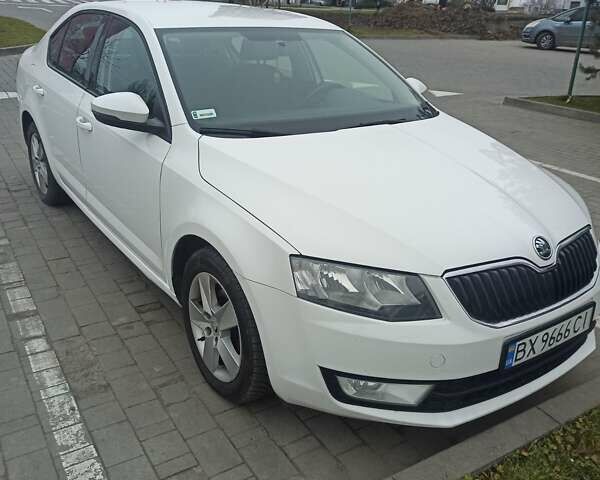 Белый Шкода Октавия, объемом двигателя 1.6 л и пробегом 211 тыс. км за 9800 $, фото 2 на Automoto.ua