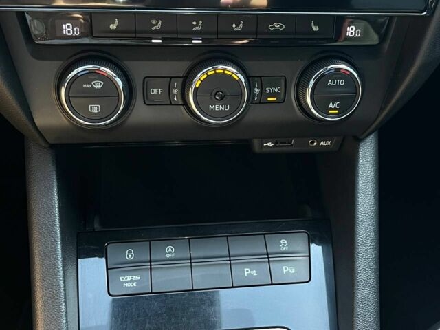 Белый Шкода Октавия, объемом двигателя 2 л и пробегом 221 тыс. км за 14999 $, фото 12 на Automoto.ua