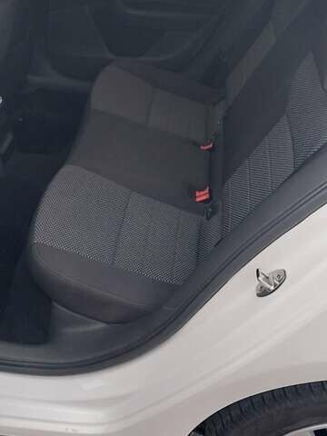 Белый Шкода Октавия, объемом двигателя 1.4 л и пробегом 220 тыс. км за 10500 $, фото 8 на Automoto.ua