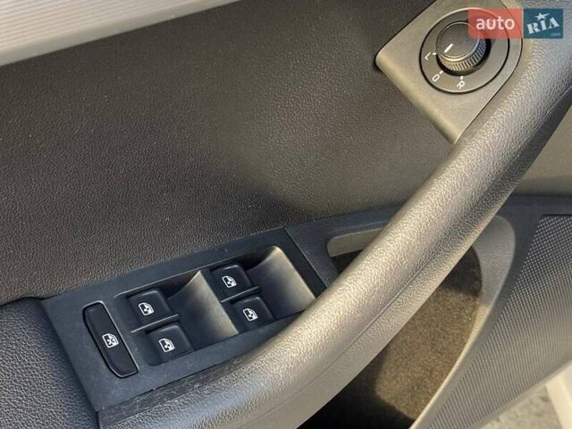 Белый Шкода Октавия, объемом двигателя 1.6 л и пробегом 152 тыс. км за 10500 $, фото 33 на Automoto.ua