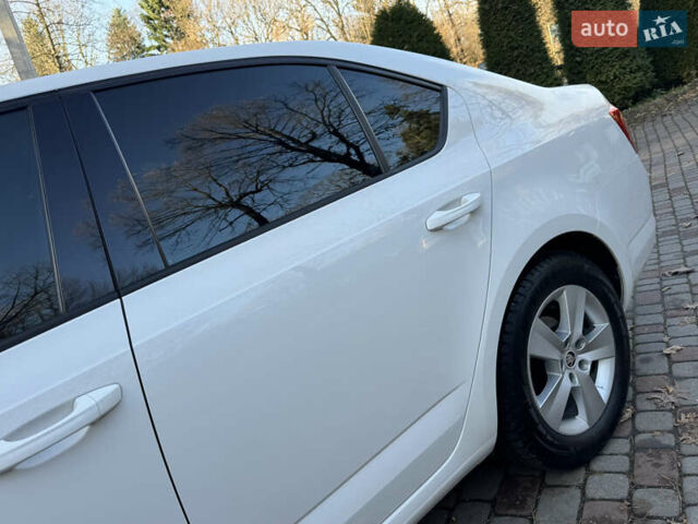 Белый Шкода Октавия, объемом двигателя 1.6 л и пробегом 207 тыс. км за 10499 $, фото 17 на Automoto.ua