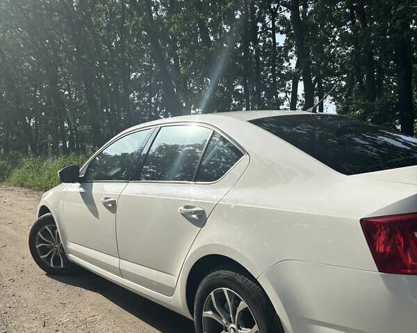 Белый Шкода Октавия, объемом двигателя 1.4 л и пробегом 187 тыс. км за 12500 $, фото 13 на Automoto.ua