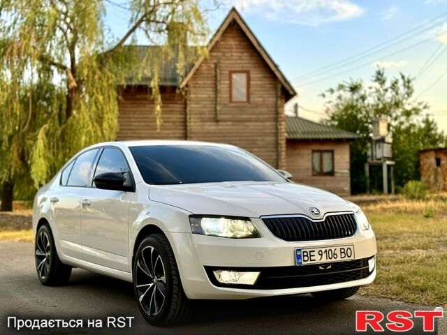 Белый Шкода Октавия, объемом двигателя 1.8 л и пробегом 220 тыс. км за 12999 $, фото 1 на Automoto.ua