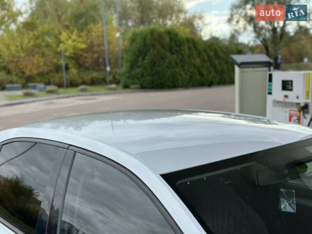 Білий Шкода Октавія, об'ємом двигуна 2 л та пробігом 265 тис. км за 11850 $, фото 14 на Automoto.ua