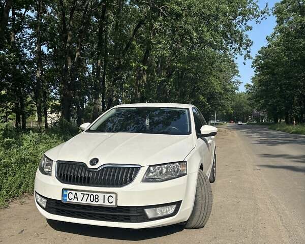 Белый Шкода Октавия, объемом двигателя 1.4 л и пробегом 187 тыс. км за 12500 $, фото 14 на Automoto.ua