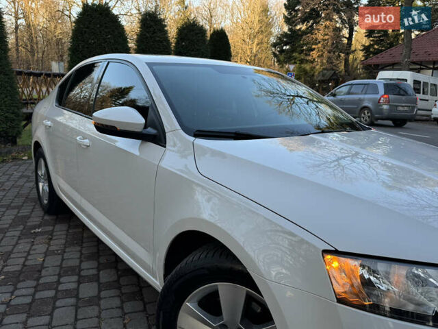 Белый Шкода Октавия, объемом двигателя 1.6 л и пробегом 207 тыс. км за 10499 $, фото 32 на Automoto.ua