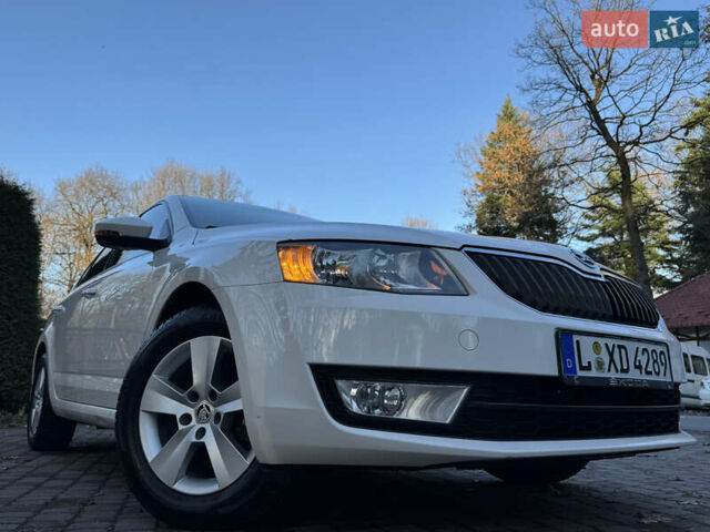 Белый Шкода Октавия, объемом двигателя 1.6 л и пробегом 207 тыс. км за 10499 $, фото 29 на Automoto.ua
