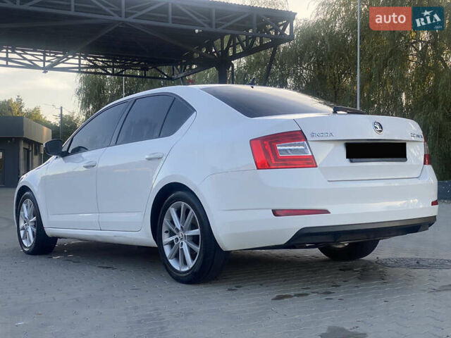 Білий Шкода Октавія, об'ємом двигуна 1.6 л та пробігом 330 тис. км за 10900 $, фото 2 на Automoto.ua