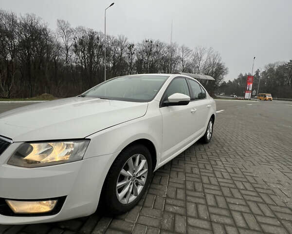 Белый Шкода Октавия, объемом двигателя 1.6 л и пробегом 350 тыс. км за 10600 $, фото 1 на Automoto.ua