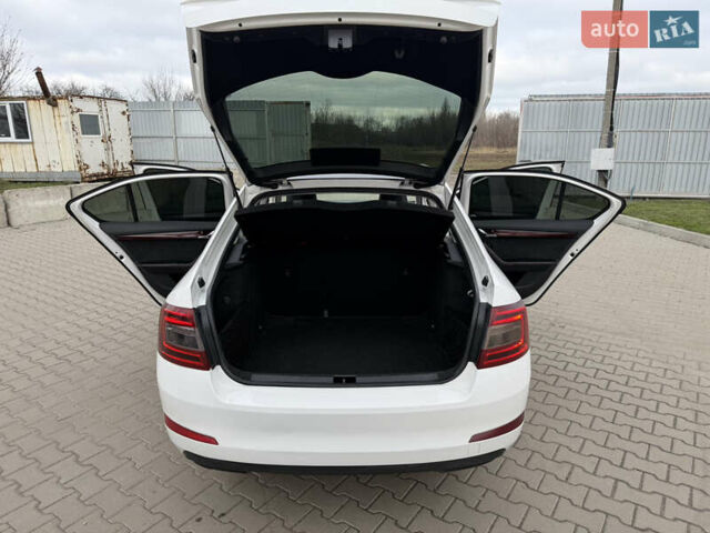 Білий Шкода Октавія, об'ємом двигуна 1.8 л та пробігом 192 тис. км за 10499 $, фото 38 на Automoto.ua